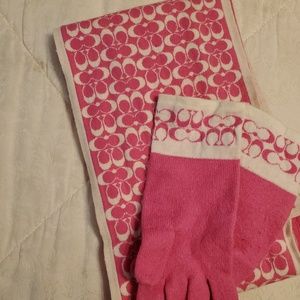 Coach gloves and scarf